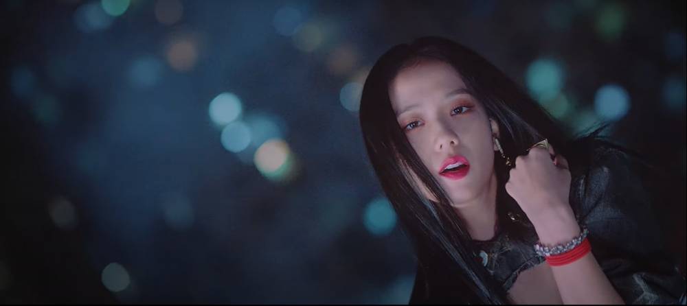 youtube.com/BLACKPINK
