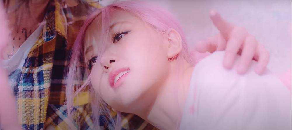 youtube.com/BLACKPINK