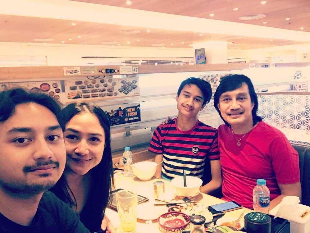 instagram.com/katonbagaskara