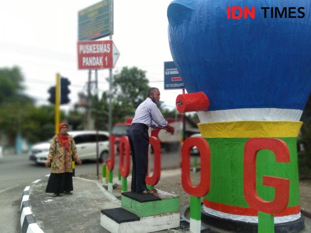 Replika padasan raksasa di Dusun Jodog yang bisa digunakan untuk cuci tangan. IDN Times/Daruwaskita