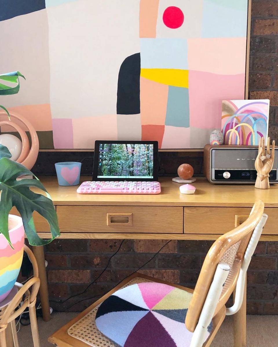 Instagram/thecolourtribe