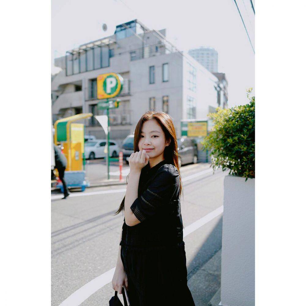 Foto hasil jepretan Lisa BALCKPINK (instagram.com/blackpinkofficial)