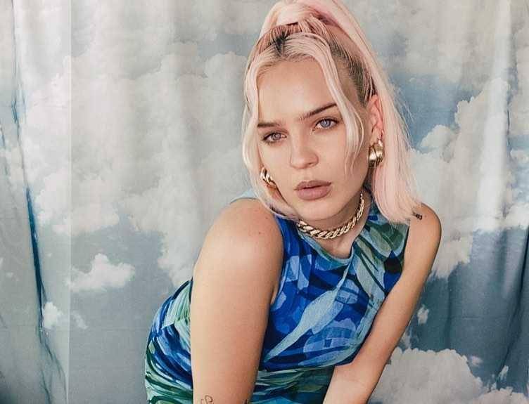 instagram.com/annemarie