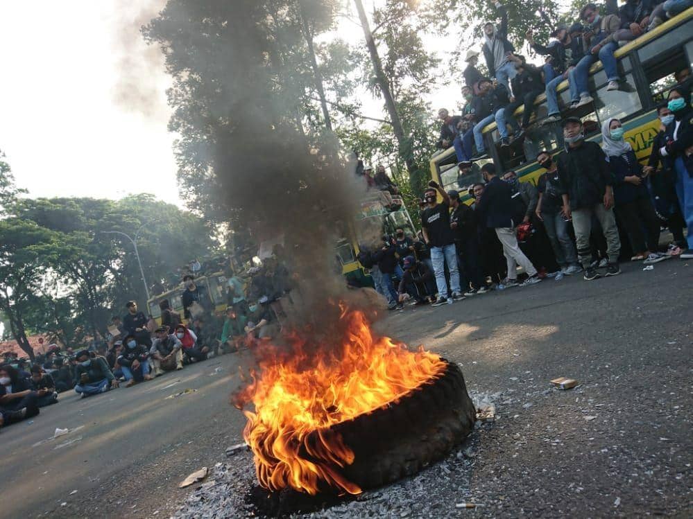 Tolak Omnibus Law, Buruh di Tangerang Mogok Kerja Massal