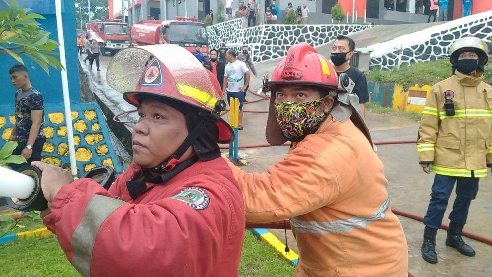 Kantor Polisi Air dan Udara (Polairud) Polda Kaltim, di Jalan Baru Margomulyo, Balikpapan Utara, Rabu (7/10/2020) pagi sekitar pukul 09.30 Wita terbakar. (DOK IB/ IST)