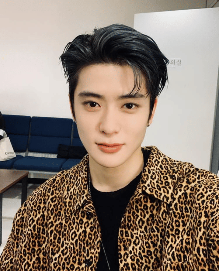 Jaehyun NCT dengan comma hair (instagram.com/nct127)