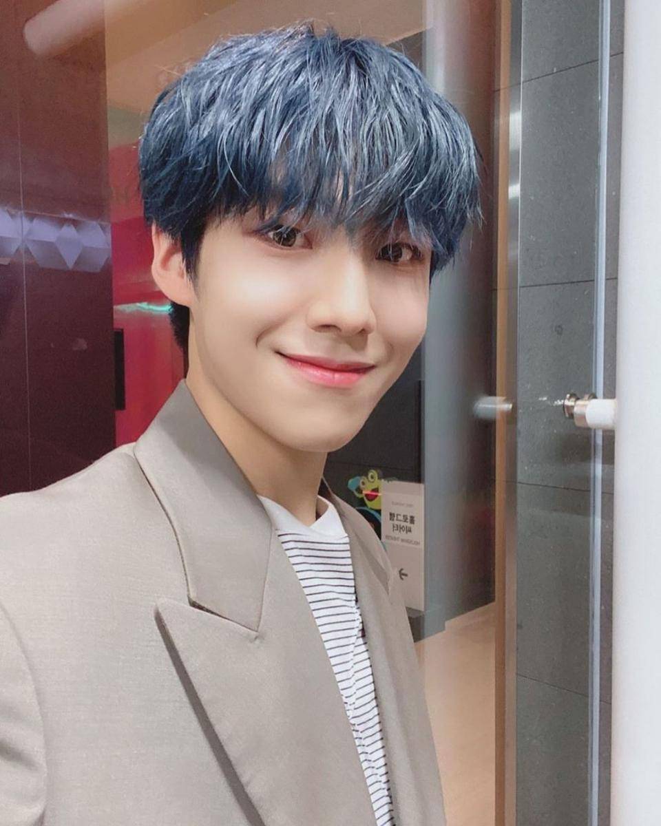 instagram.com/2eunsang_official