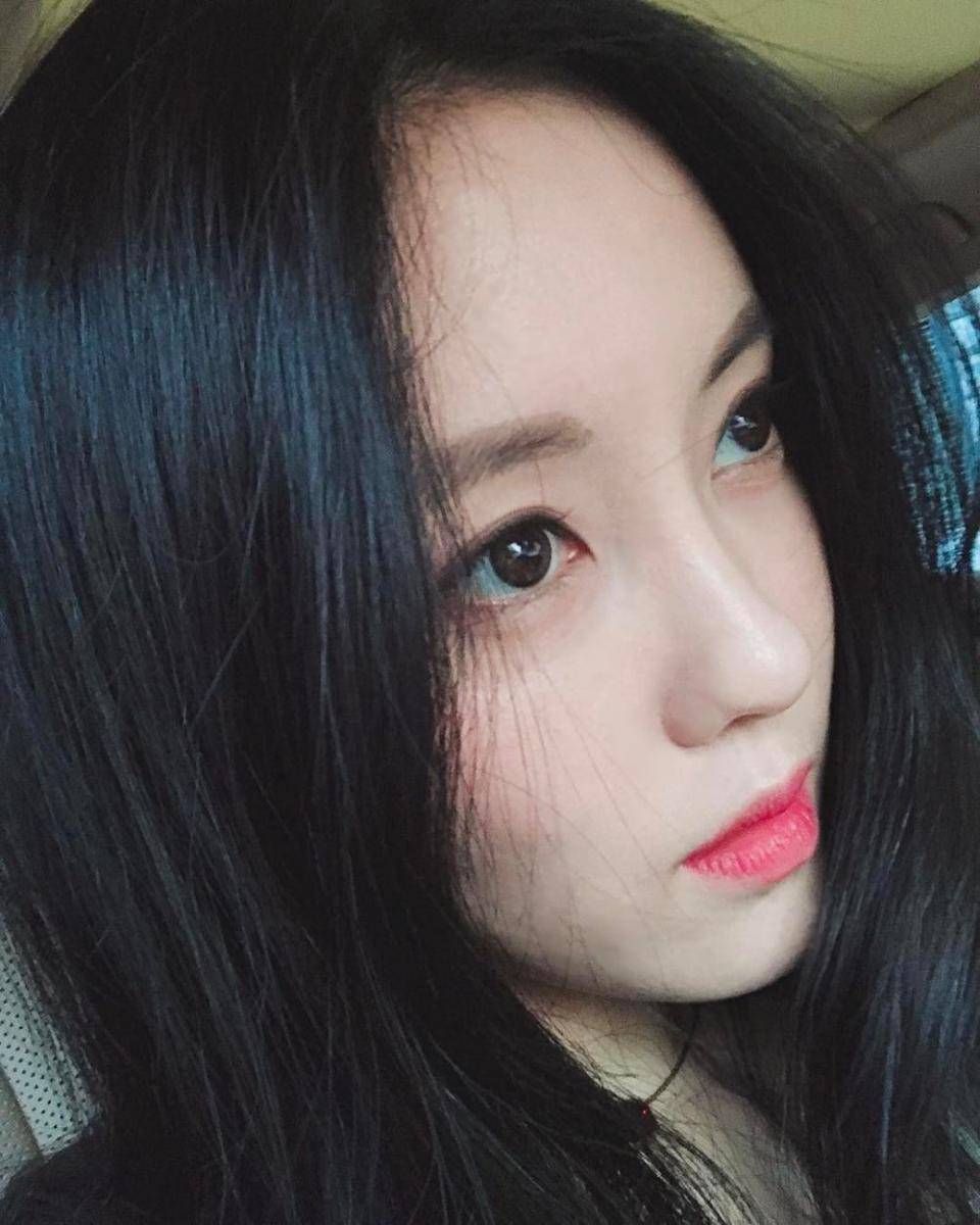 Instagram.com/hyominnn