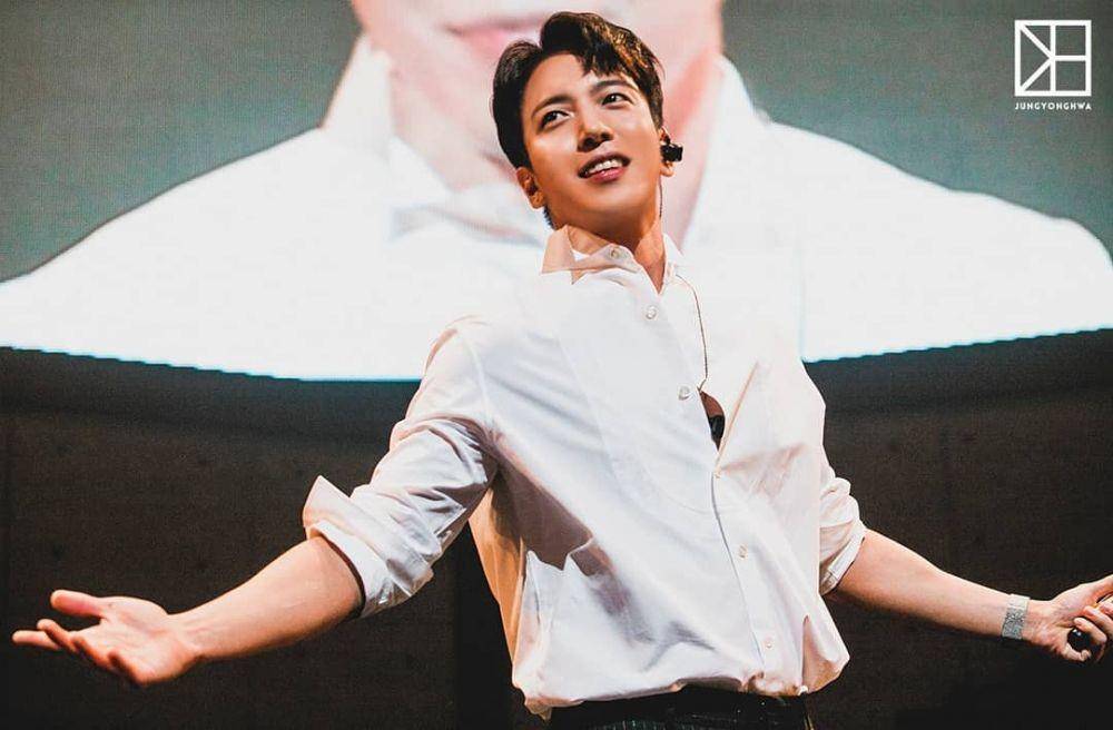 Jung Yong Hwa CNBLUE (instagram.com/cnblue_official_jp)