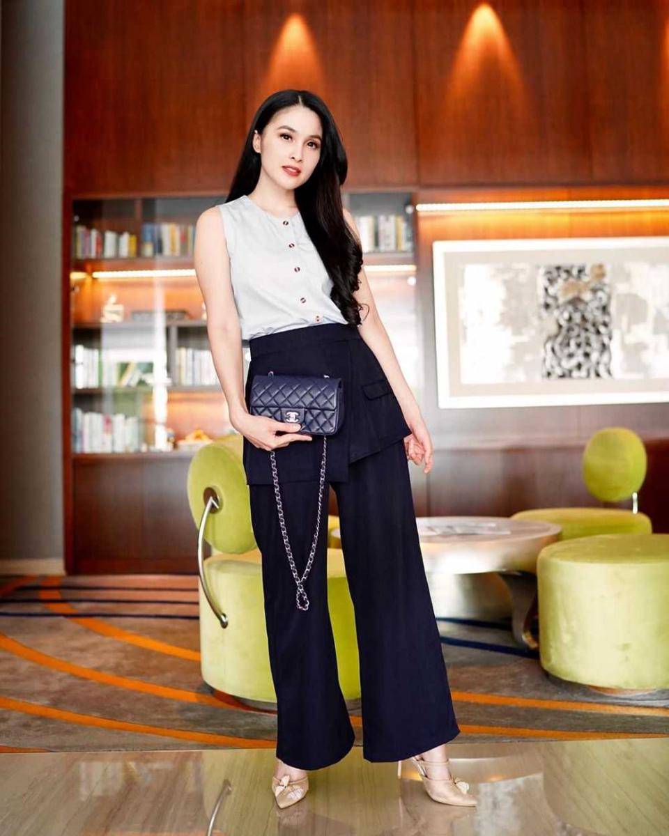 instagram/sandradewi88