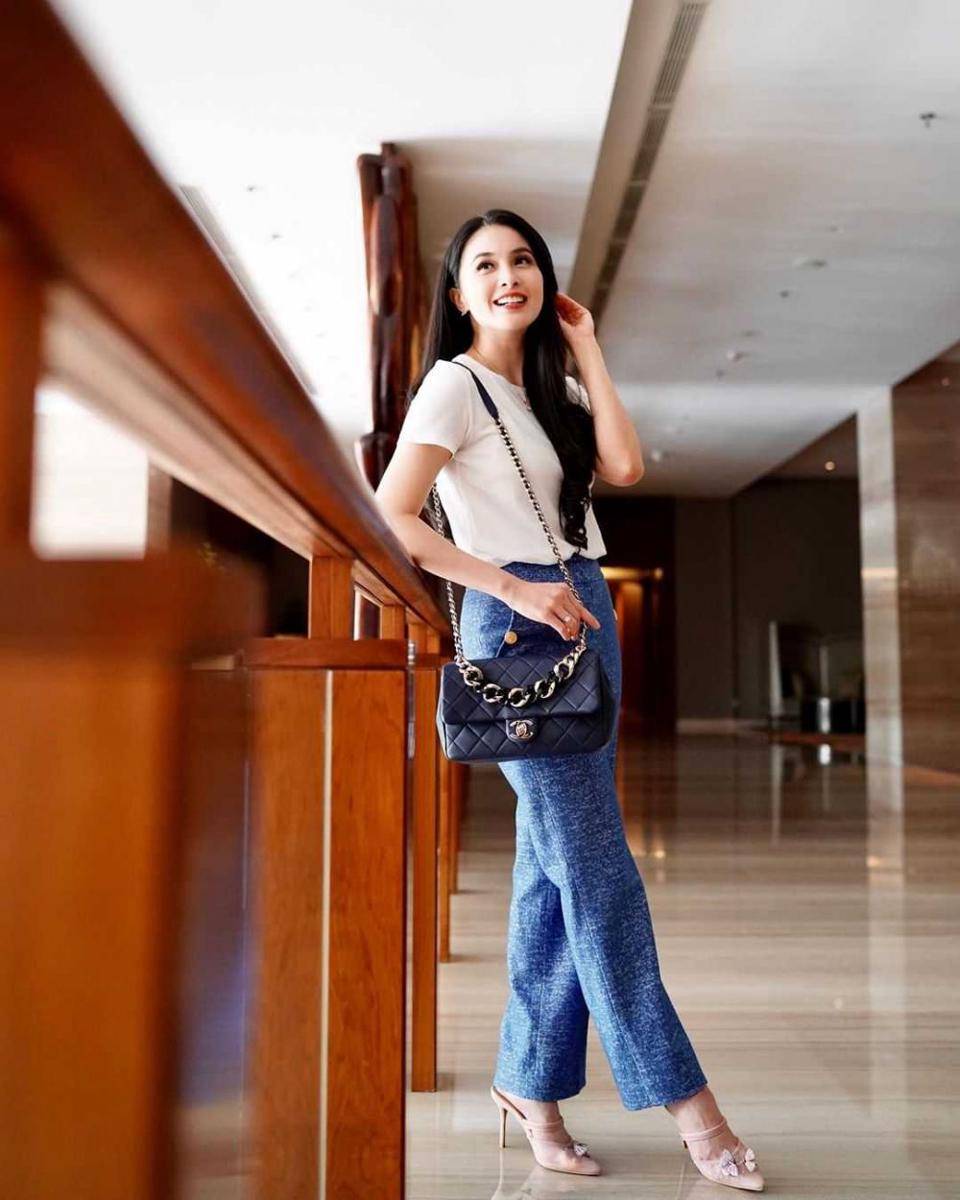 instagram/sandradewi88