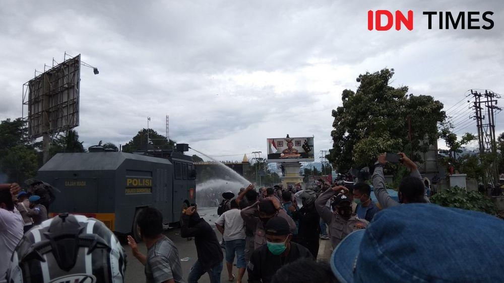 Sempat Ricuh, Demonstran di Gorontalo: UU Cipta Kerja Kebiri Hak Buruh