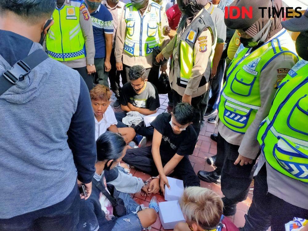 ABG terlibat aksi diamankan aparat kepolisian di Balikpapan (IDN Times  / Hilmansyah)