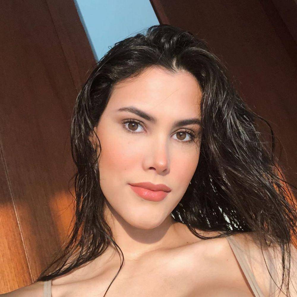 instagram.com/mariemvelazco