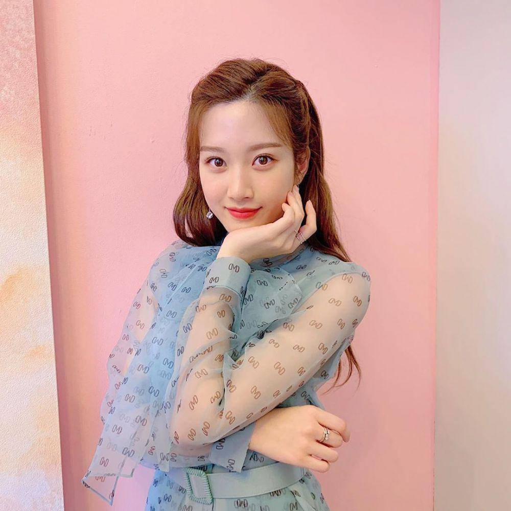 instagram.com/yeohajin___