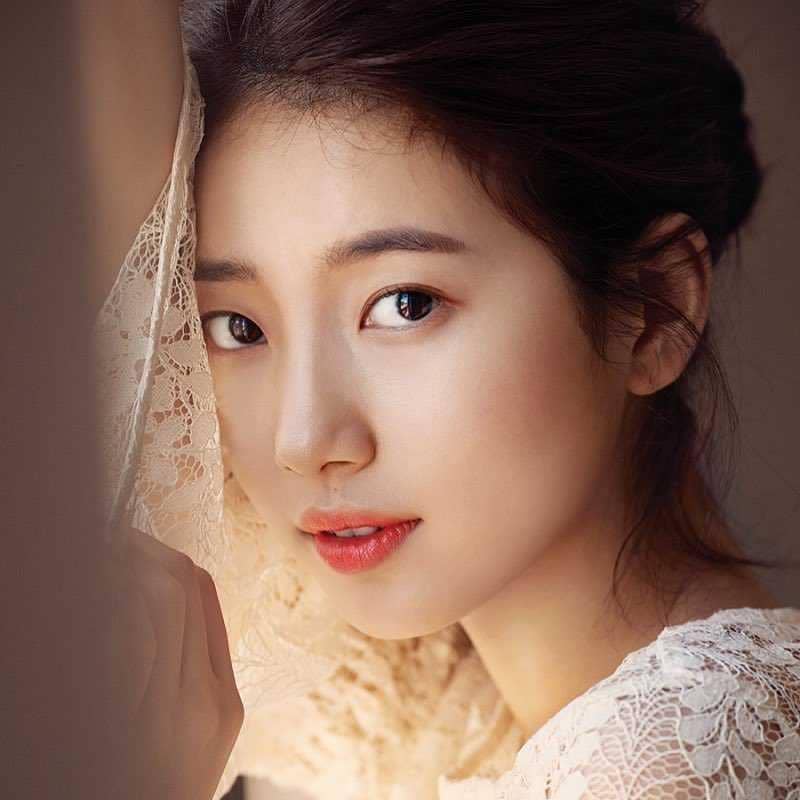 10 Potret Close-up Bae Suzy, Bukti Visualnya Memang Gak Main-main!