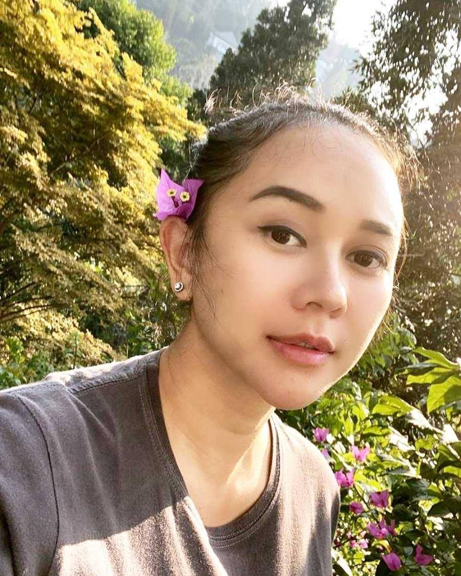 Aura Kasih (instagram.com/aurakasih)