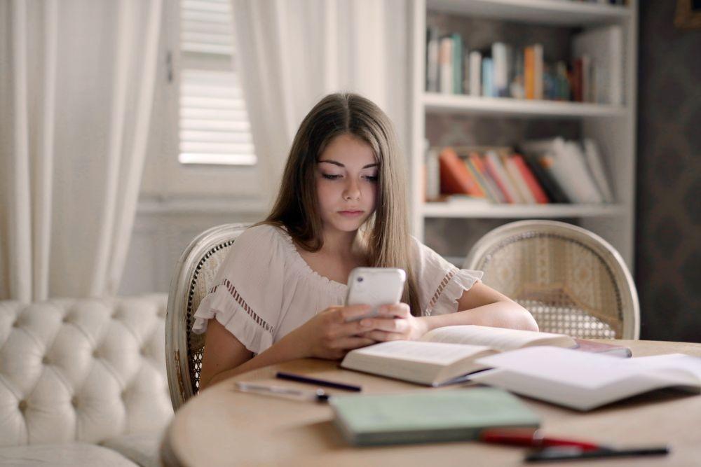 5 Alasan Gebetanmu Melakukan Ghosting dan Tidak Menghubungi Lagi