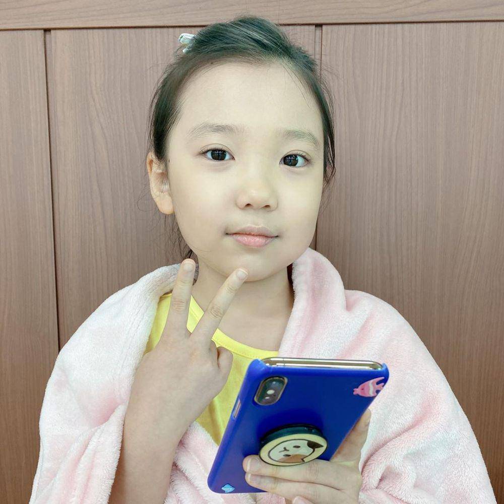 instagram.com/@parkdayeon_0922