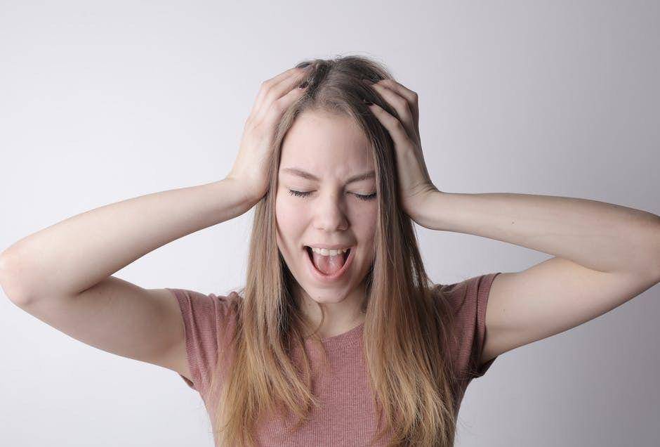 Depresi dan kecemasan adalah gejala hiperkalsemia. pexels.com/Andrea Piacquadio