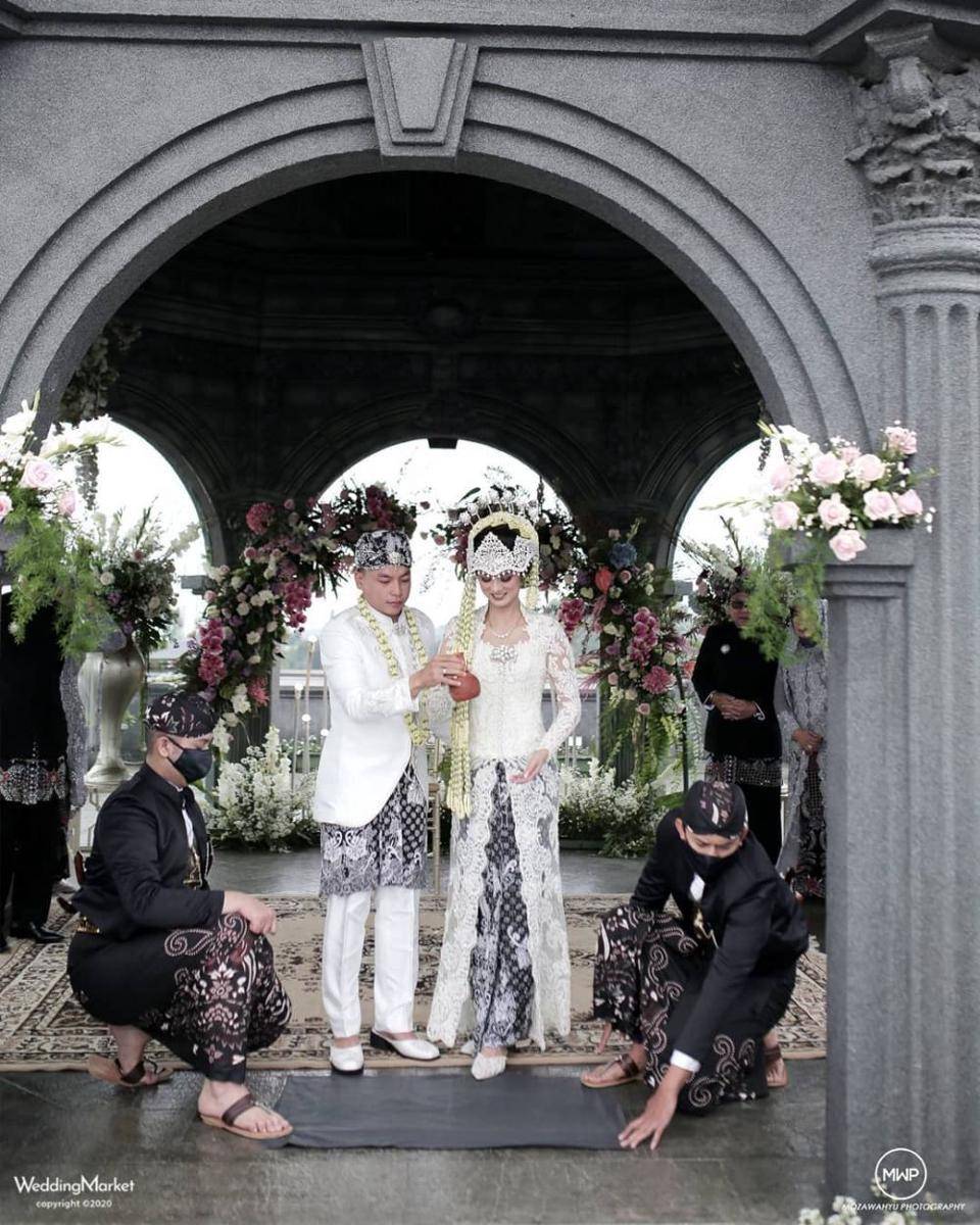 Moza Wahyu via Instagram.com/weddingmarket_id