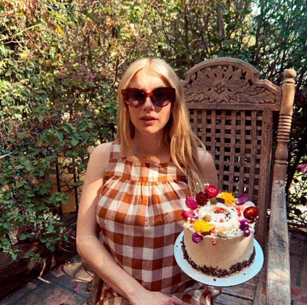 Instagram.com/emmaroberts