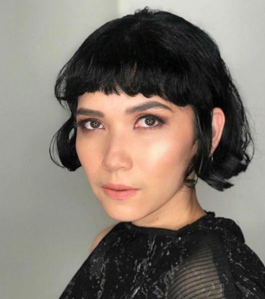 Jahat di Sinetron, 10 Potret Elegan Dinda Kanya Ini Bikin Pangling!