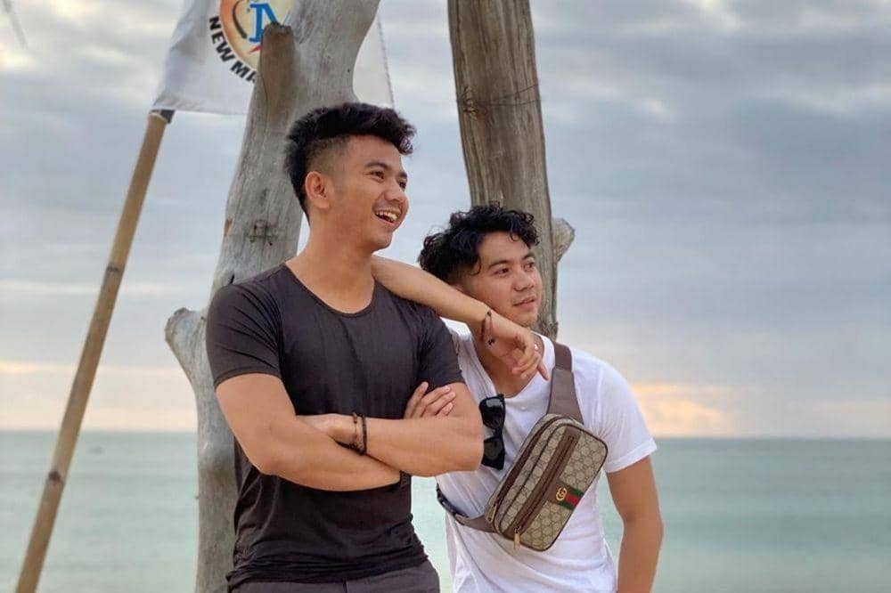 Bro Abis, 10 Potret Seru Liburan Rizki dan Ridho DA di Bali | IDN Times
