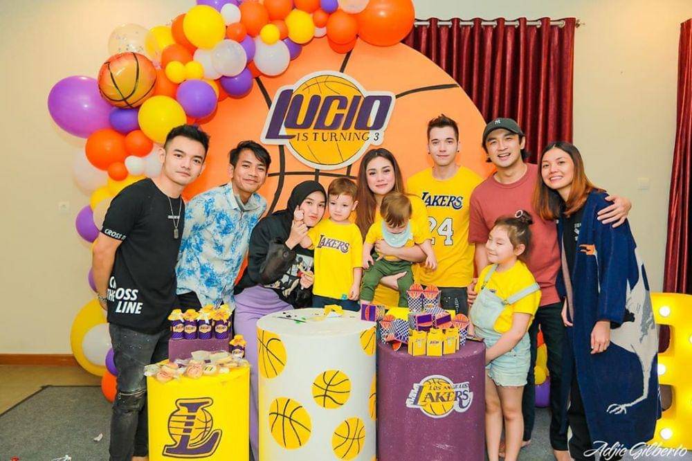 instagram.com/celine_evangelista