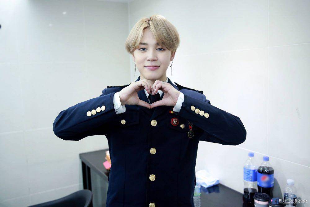 facebook.com/BTS Official