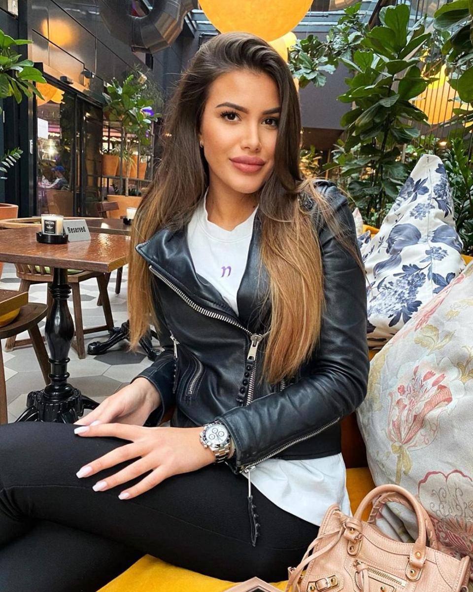 Instagram.com/mirnanaiia