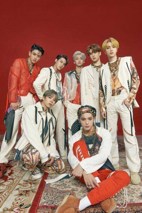 NCT (twitter.com/NCTsmtown)