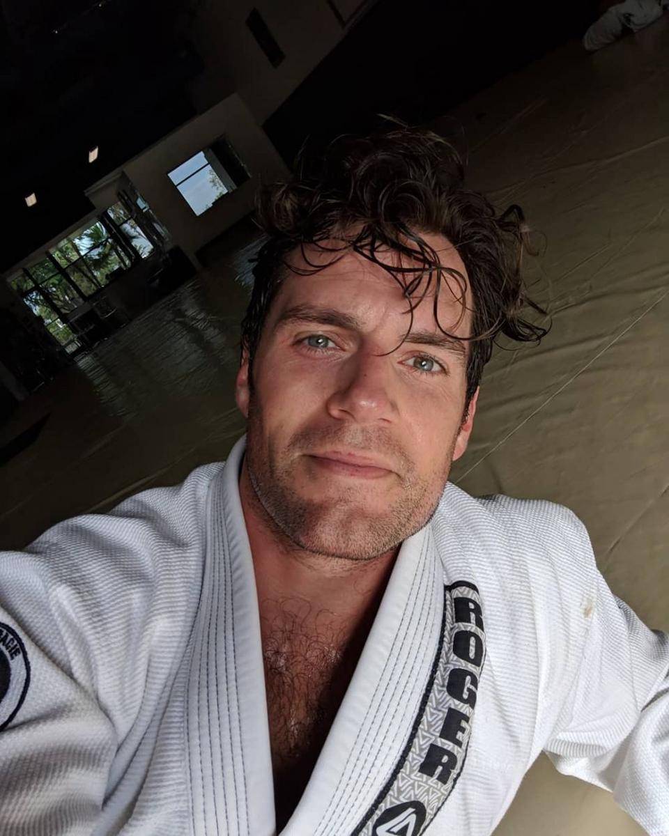 instagram.com/henrycavill/