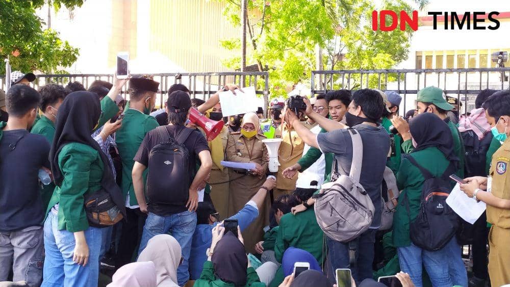 Mahasiswa UMI: Cabut UU Cipta Kerja dan Usut Pelaku Penganiayaan Dosen