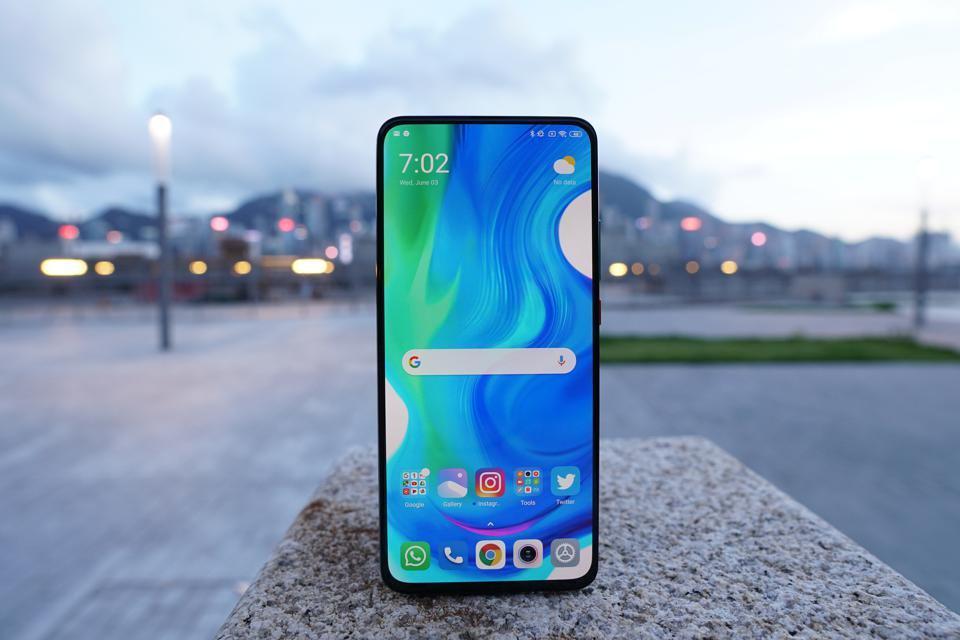 5 Alasan Poco F2 Pro Jadi Flagship Killer Tahun Ini