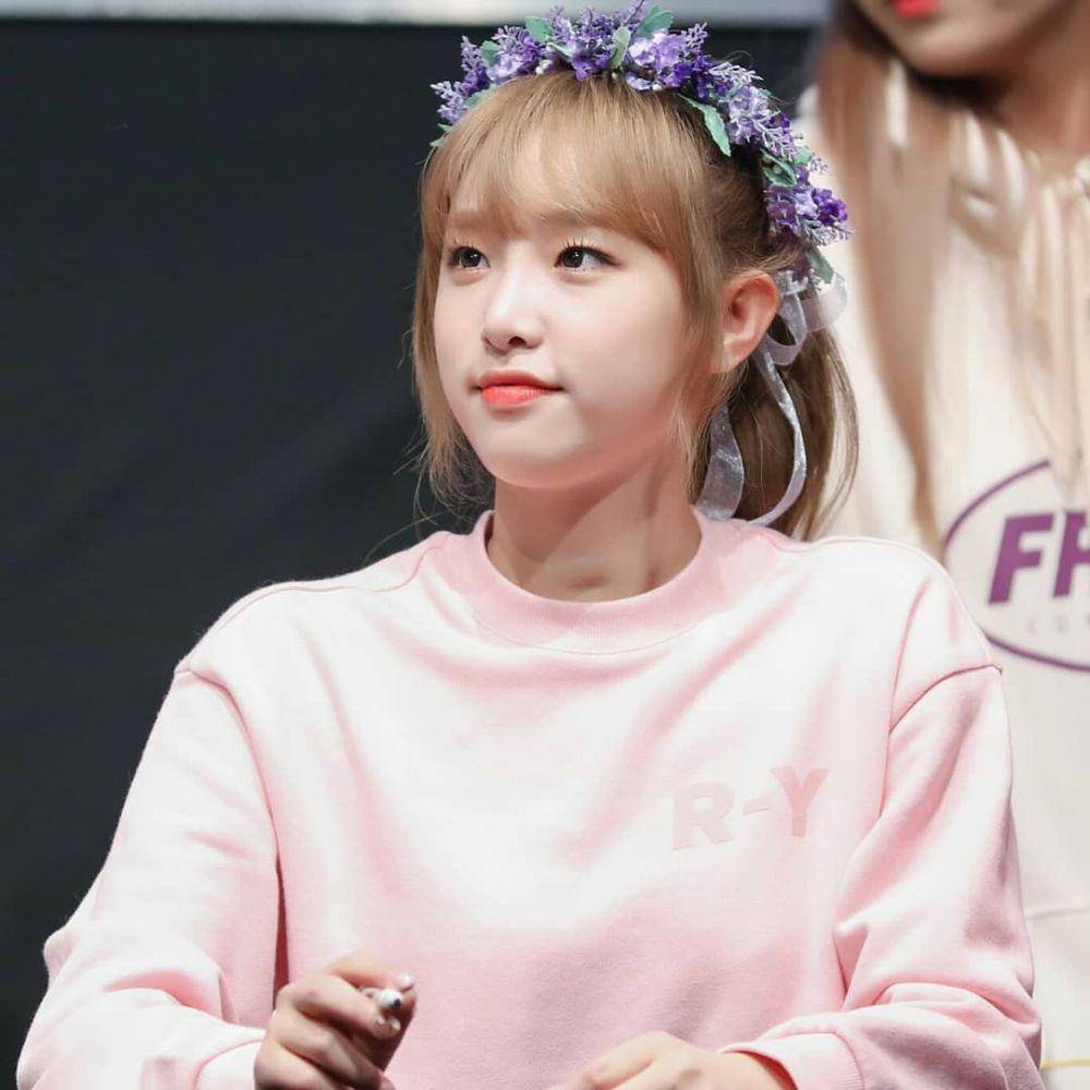 instagram.com/yena.izone
