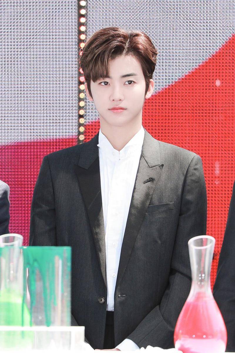 twitter.com/SweetDream0813