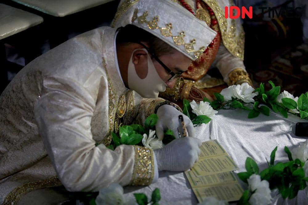 Ilustrasi Akah Nikah Dimasa Pandemi COVID-19. IDN Times/Andri NH