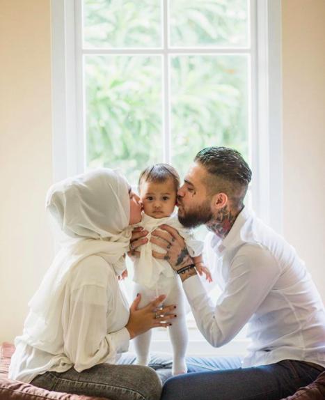 9 Momen Manis Diego Michiels Momong Putri Pertama, Papa Siaga Idaman!