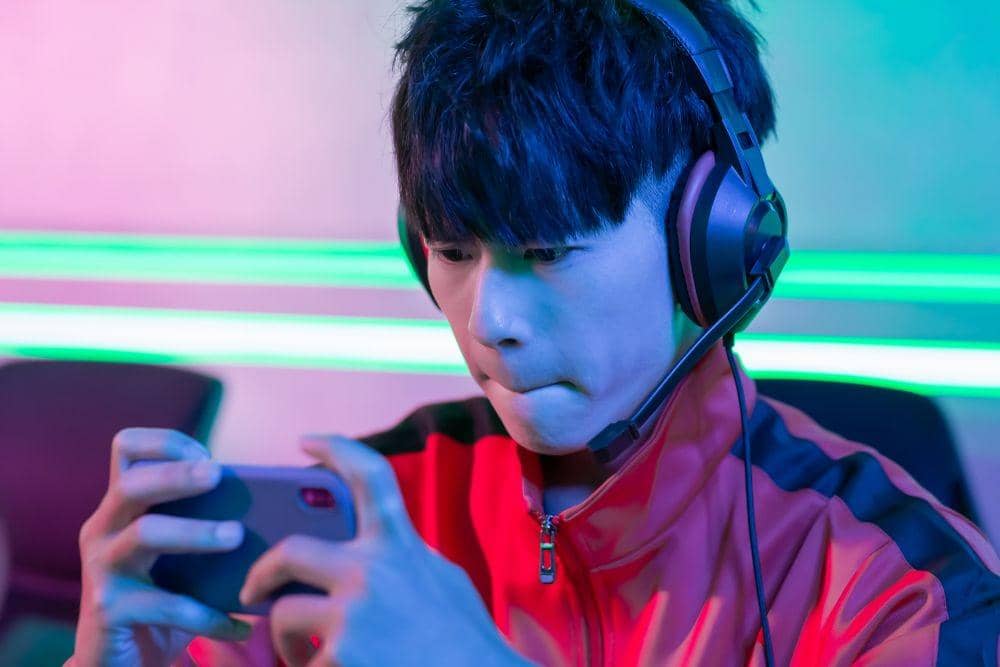 5 'Musuh' Terbesar Para Gamers Waktu Nge-game!