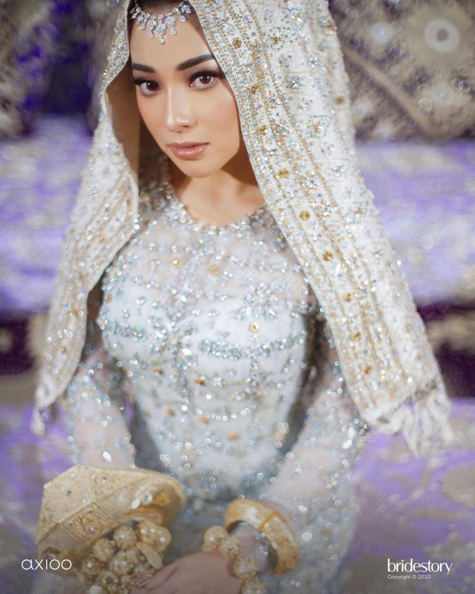 instagram.com/thebridestory