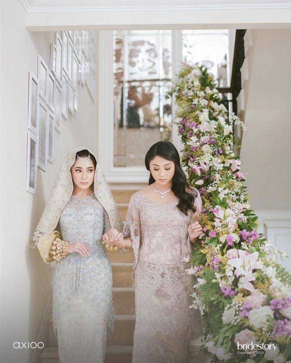 Axioo via Instagram.com/thebridestory
