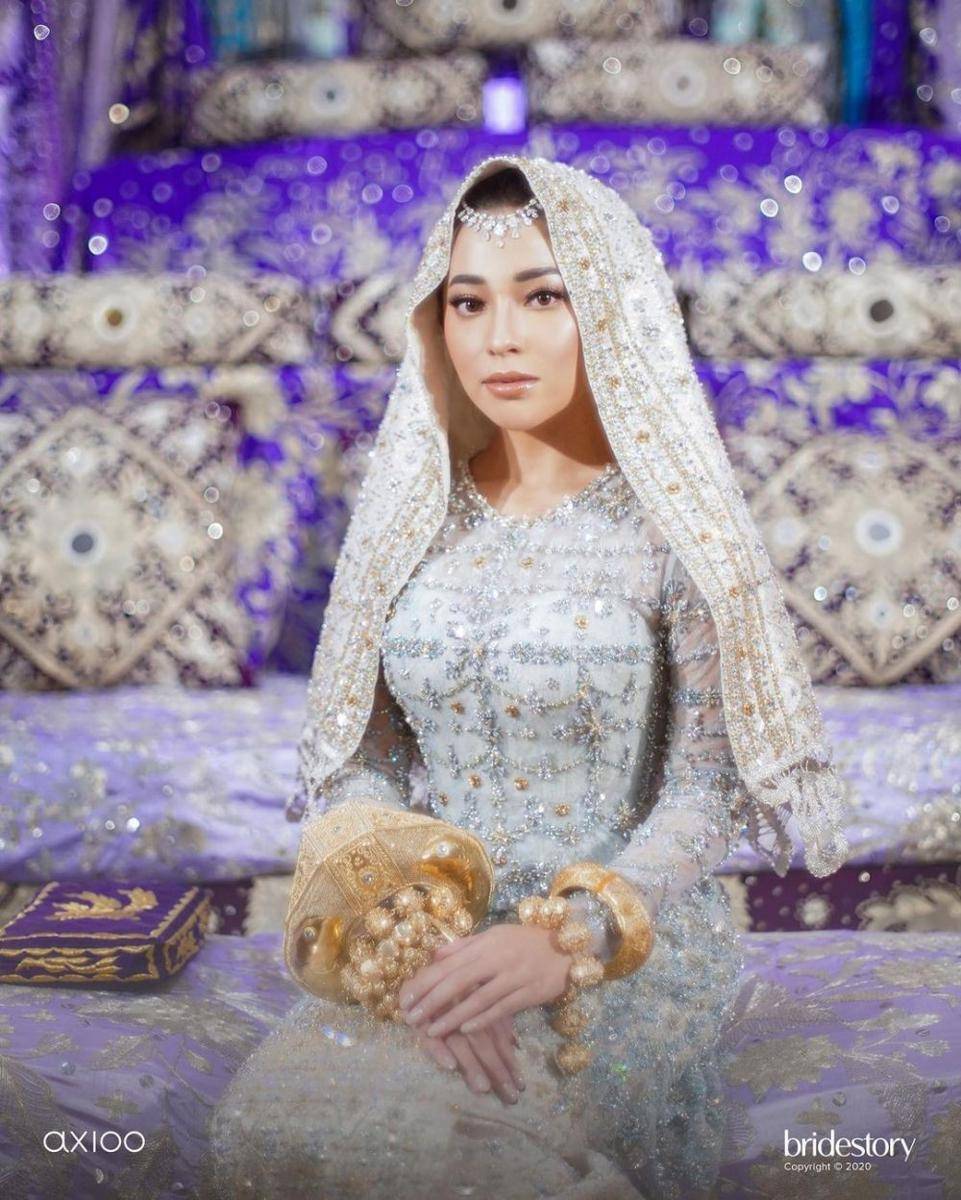 instagram.com/thebridestory