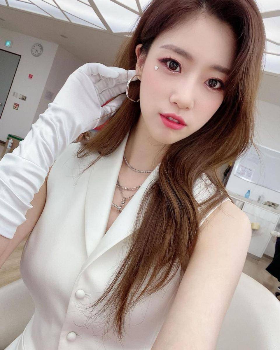 instagram.com/eunjung.hahm