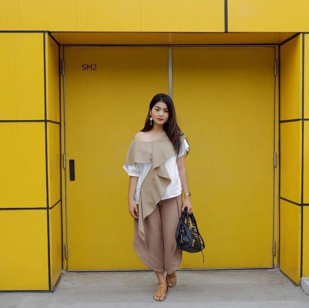 instagram.com/debisagita
