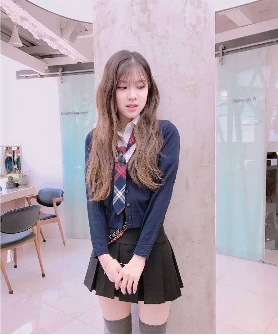 Instagram.com/blackpinkofficial