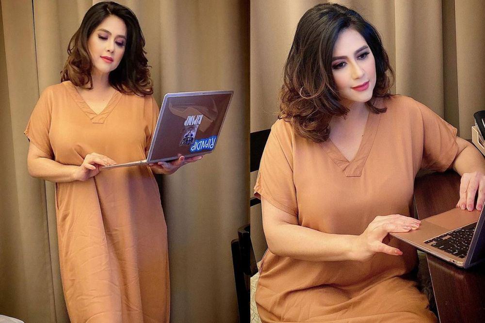 Bukti Awet Muda! 9 Pesona Sybilla Ernova, Istri Gunawan di Usia 50
