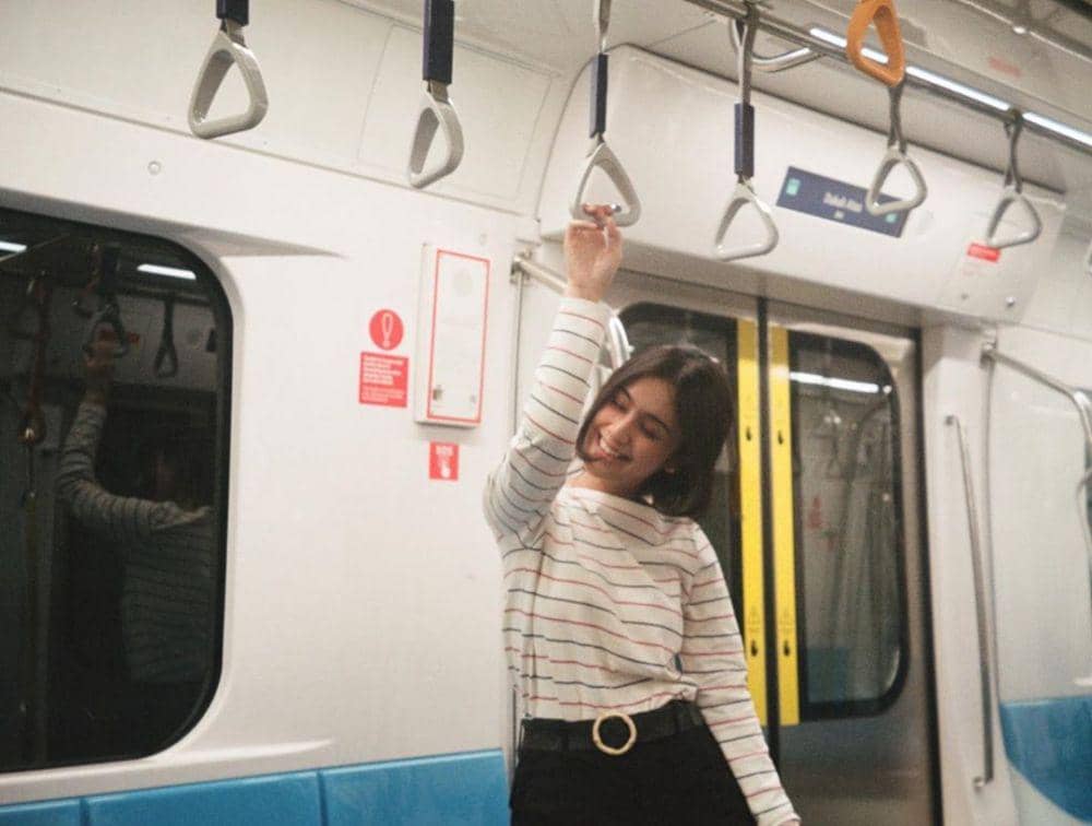 instagram.com/zulfamaharani