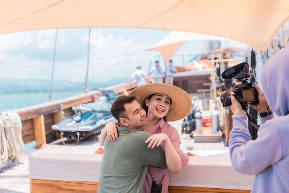 6 Tahun Pernikahan, Ini 10 Momen Mesra Raffi dan Nagita di Labuan Bajo