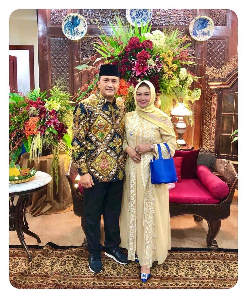 instagram.com/bellasaphiraofficial